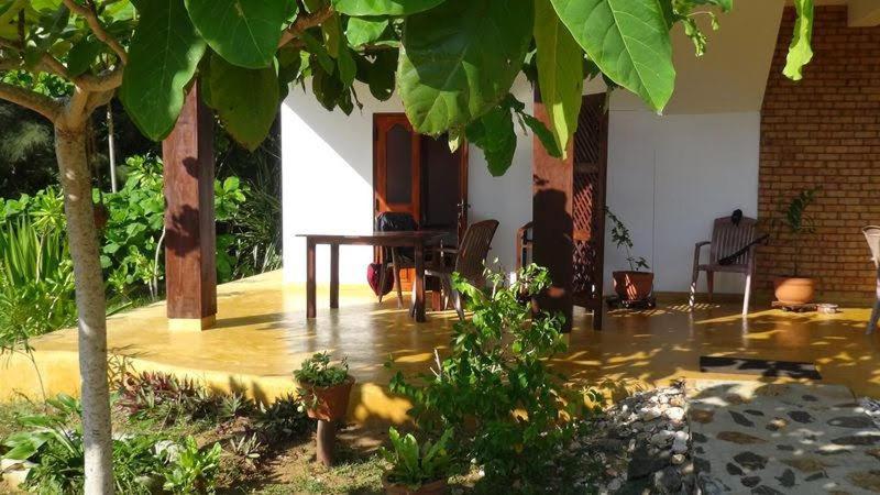 Tropical Garden Apartment Тангале Екстериор снимка